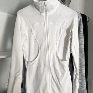 Lulu define white zip up.